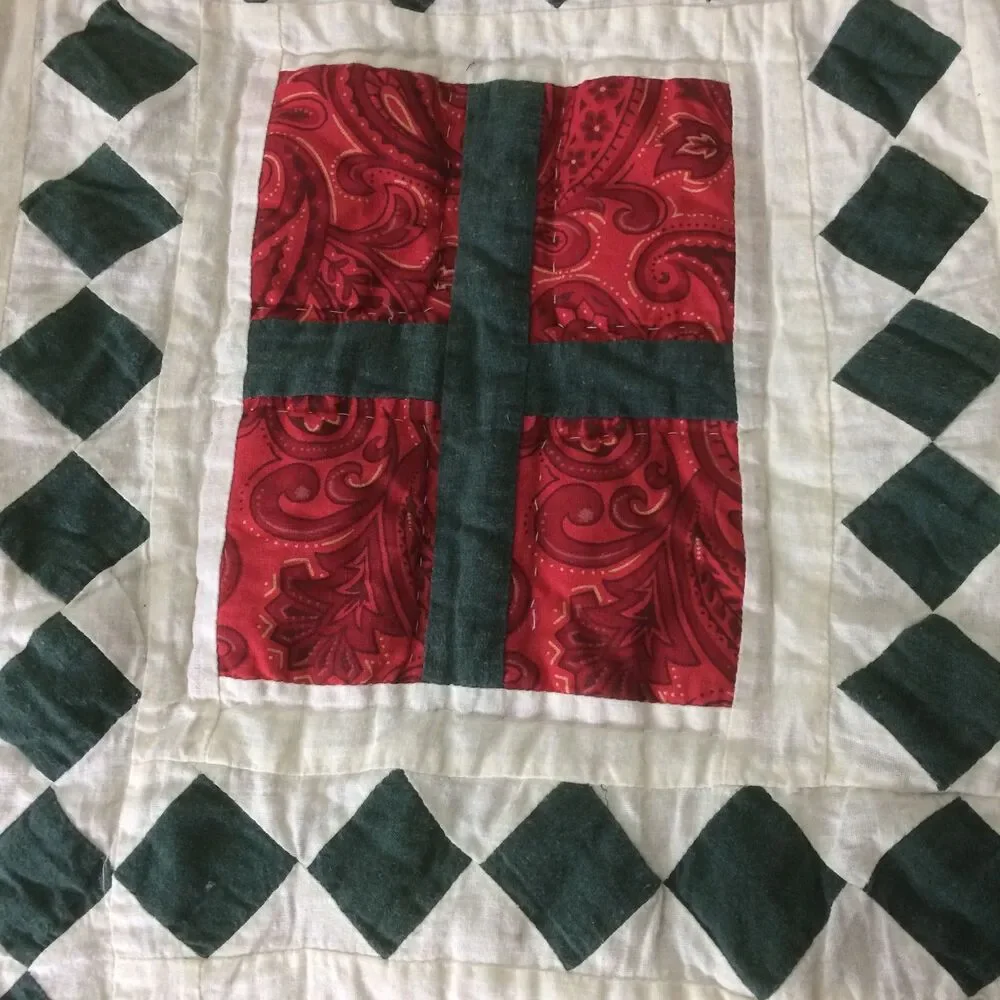 Handmade Hand Sewn Christmas Quilt Present Pattern Holiday Throw 47